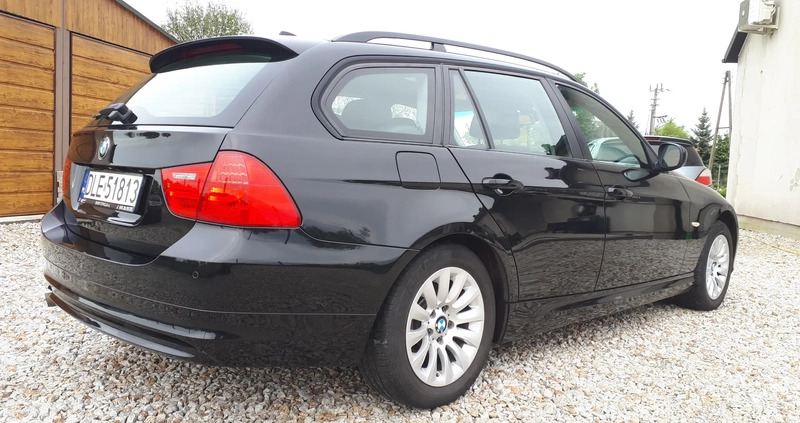 BMW Seria 3 cena 25500 przebieg: 268000, rok produkcji 2009 z Chojnów małe 326